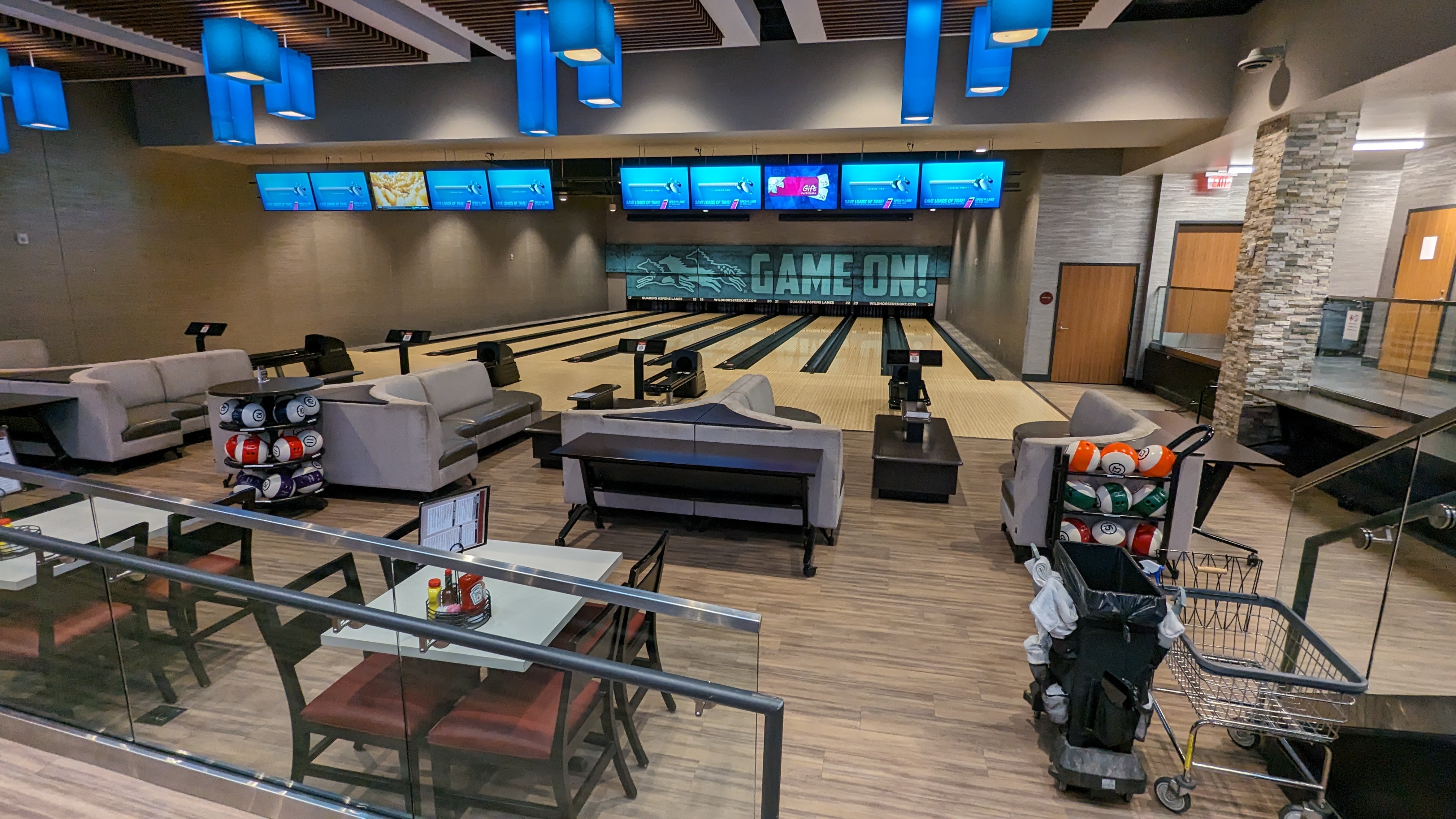 Bowling alley